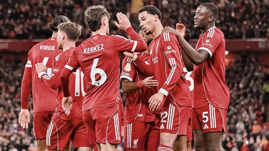 埃基蒂克4战狂造6球，亿元先生处子球，利物浦2-1狼队升英超第四